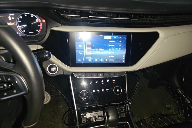 Used Chery Arrizo GX 2018 1.5T CVT Color Version China V Standard Audio And AC Panel