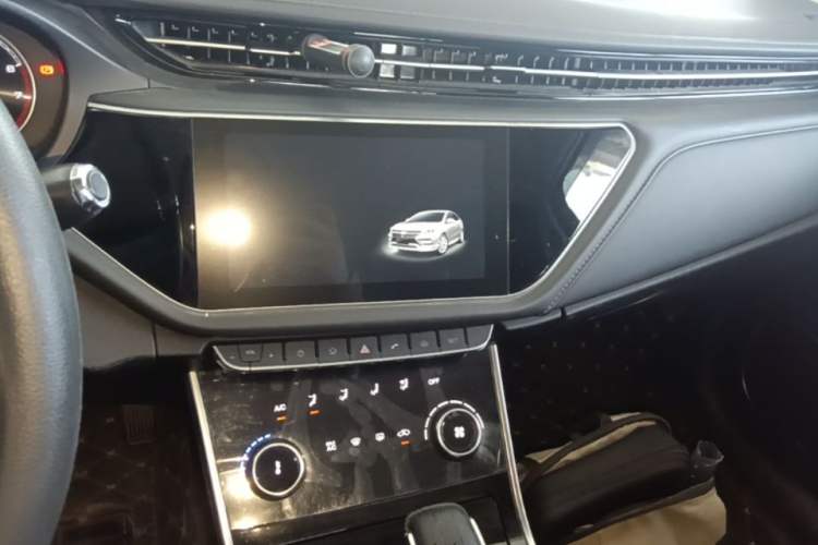 Used Chery Arrizo GX 2018 1.5T CVT Dynamic Color Version China V Standard Audio And AC Panel