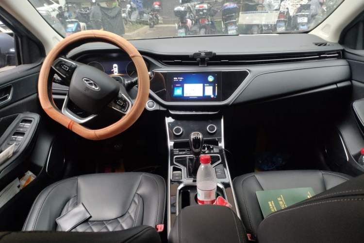 Used Chery Arrizo GX 2018 1.5T Manual Version Emission Standard China V Center Console
