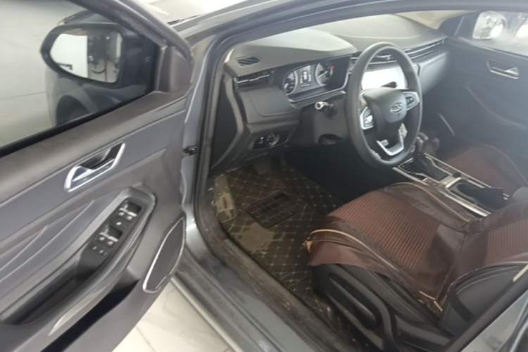 Used Chery Arrizo GX 2018 1.5T CVT Dynamic Color Version China V Standard Driver Seat