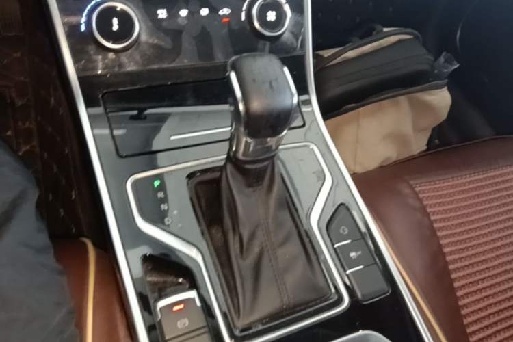 Used Chery Arrizo GX 2018 1.5T CVT Dynamic Color Version China V Standard Gear Lever