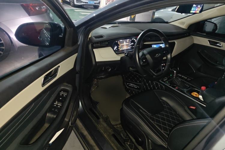 Used Chery Arrizo GX 2018 1.5T CVT Color Version China V Standard Interior 3