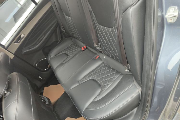 Used Chery Arrizo GX 2018 1.5T CVT Color Version China V Standard Interior 4