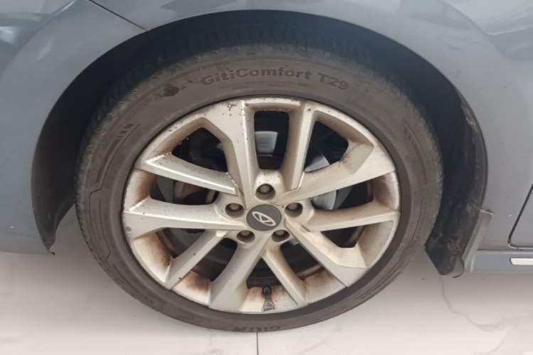 Used Chery Arrizo GX 2018 1.5T CVT Dynamic Color Version China V Standard Left Front Wheel Hub