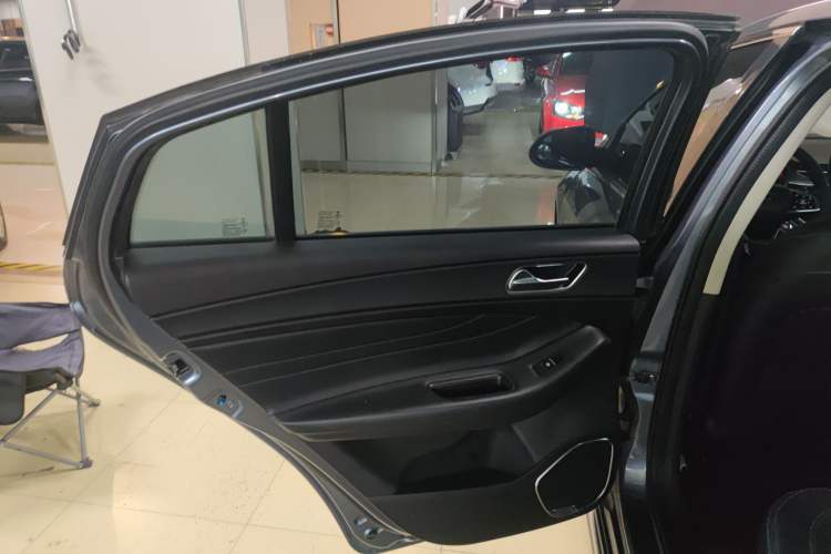 Used Chery Arrizo GX 2018 1.5T CVT Color Version China V Standard Left Rear Door Interior