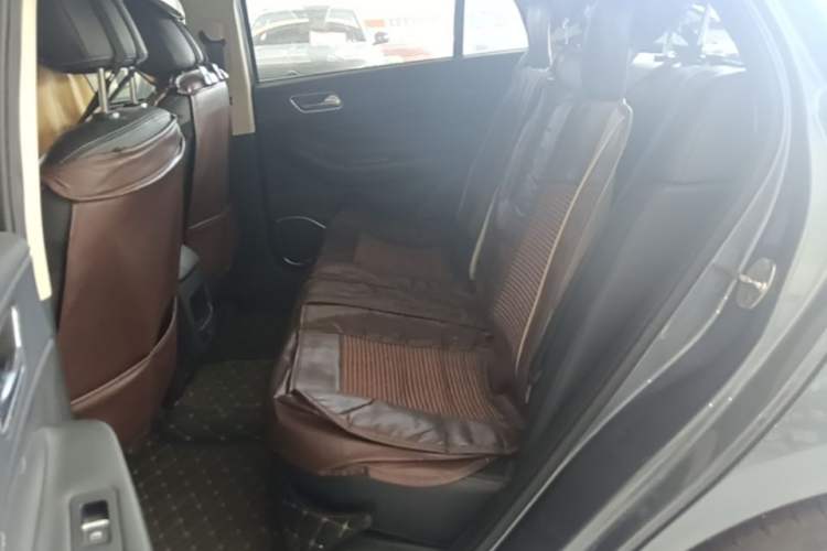 Used Chery Arrizo GX 2018 1.5T CVT Dynamic Color Version China V Standard Left Rear Seat