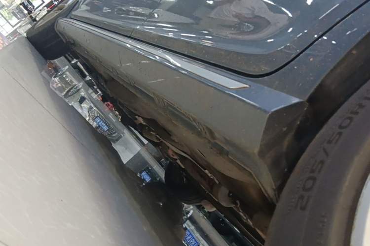 Used Chery Arrizo GX 2018 1.5T CVT Dynamic Color Version China V Standard Left Side Sill