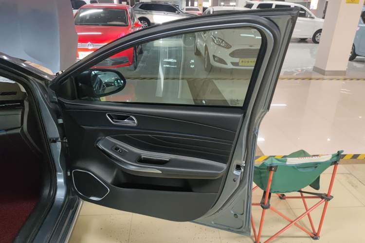 Used Chery Arrizo GX 2018 1.5T CVT Color Version China V Standard Right Front Door Interior