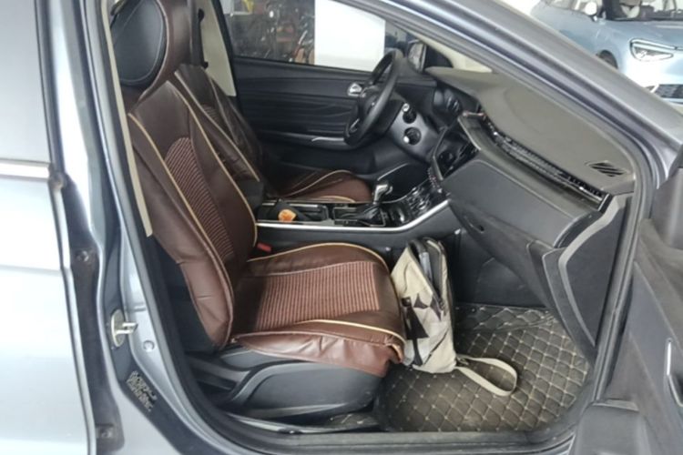 Used Chery Arrizo GX 2018 1.5T CVT Dynamic Color Version China V Standard Right Front Seat