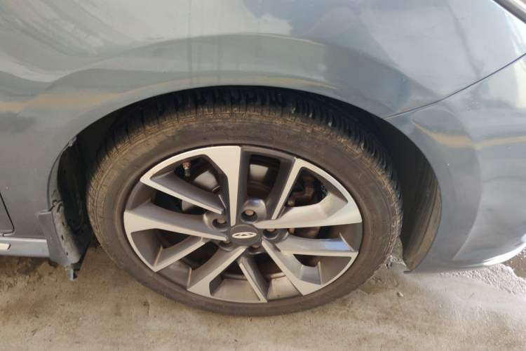 Used Chery Arrizo GX 2018 1.5T CVT Smart Color Edition China V Standard Right Front Wheel Hub