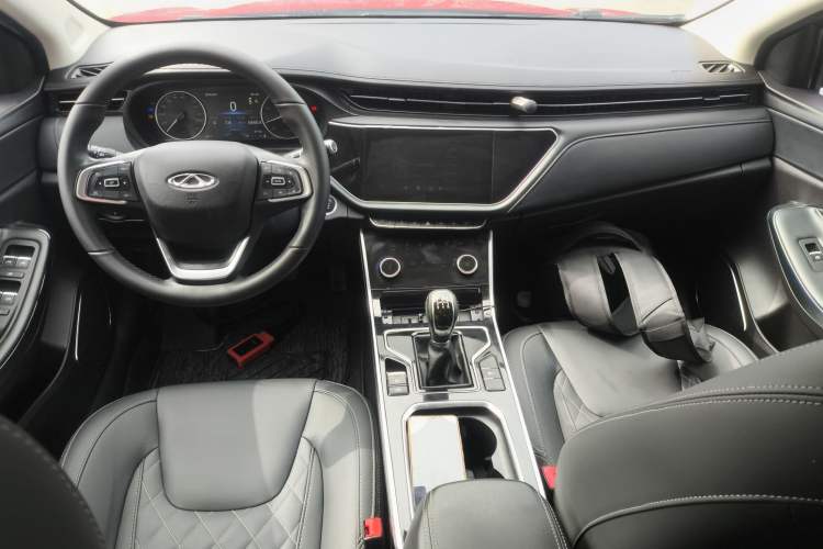 Used Chery Arrizo GX 2018 1.5T Manual Version Emission Standard China V Center Console