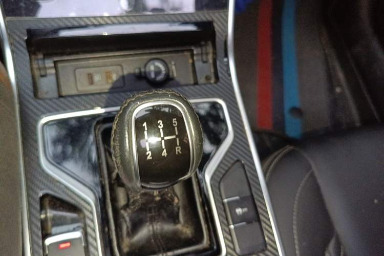 Used Chery Arrizo GX 2018 1.5T Manual Version Emission Standard China V Gear Lever