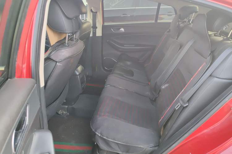 Used Chery Arrizo GX 2018 1.5T CVT Dynamic Color Version China V Standard Left Rear Seat