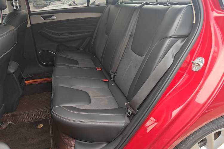 Used Chery Arrizo GX 2018 1.5T CVT Dynamic Color Version China V Standard Left Rear Seat