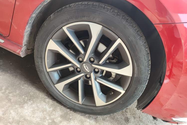 Used Chery Arrizo GX 2018 1.5T CVT Color Version China V Standard Right Front Wheel Hub
