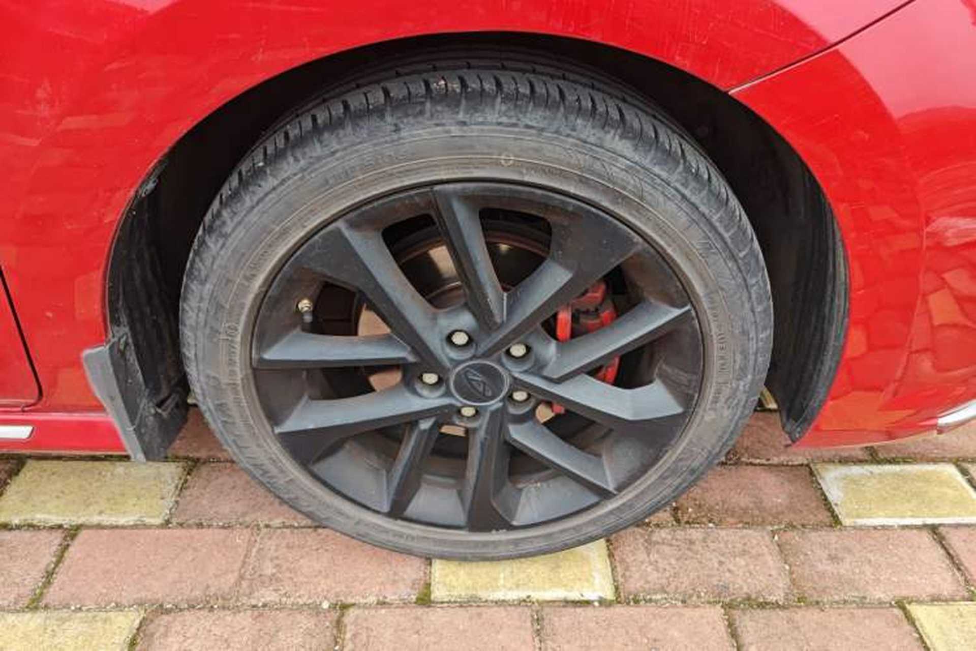 Used Chery Arrizo GX 2018 1.5T CVT Color Version China V Standard Right Front Wheel Hub