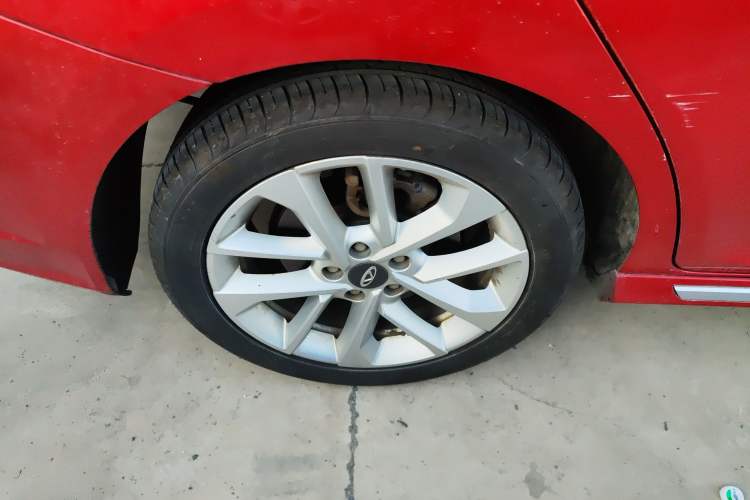 Used Chery Arrizo GX 2018 1.5T CVT Dynamic Color Version China V Standard Right Rear Wheel Hub