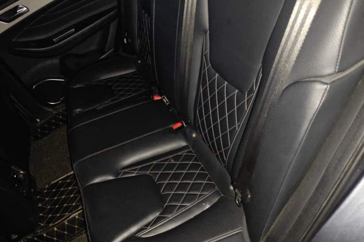 Used Chery Arrizo GX 2018 1.5T CVT Color Version China V Standard Left Rear Seat