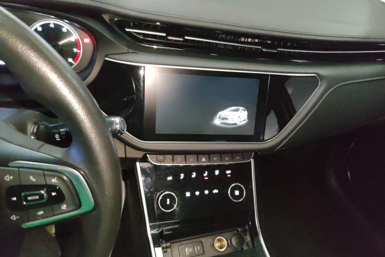 Used Chery Arrizo GX 2018 1.5T Manual Sport Edition China V Standard Audio And AC Panel