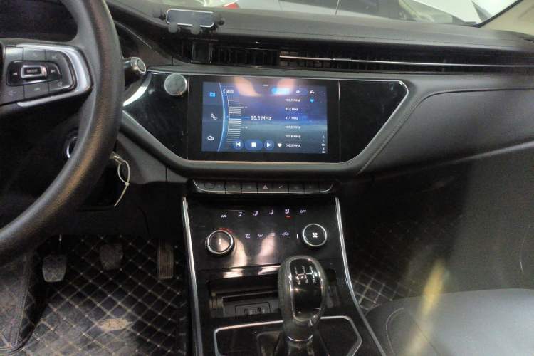Used Chery Arrizo GX 2018 1.5T Manual Sport Edition China V Standard Audio And AC Panel