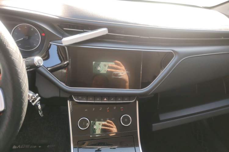 Used Chery Arrizo GX 2018 1.5T Manual Sport Edition China V Standard Audio And AC Panel