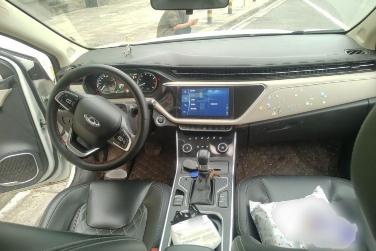 Used Chery Arrizo GX 2018 1.5T CVT Smart Color Edition China V Standard Center Console