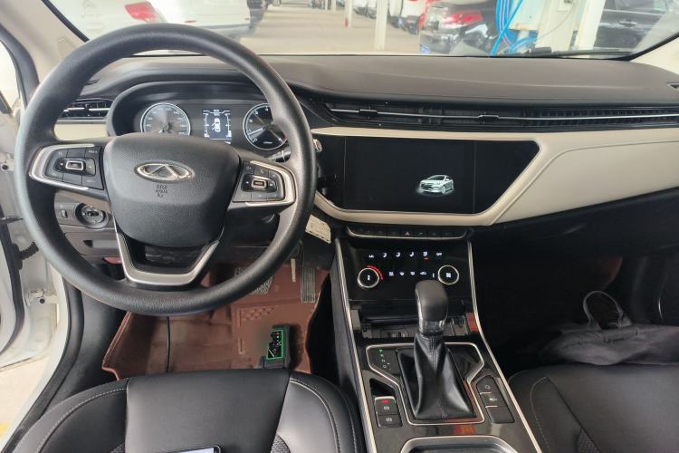 Used Chery Arrizo GX 2018 1.5T CVT Dynamic Color Version China V Standard Center Console