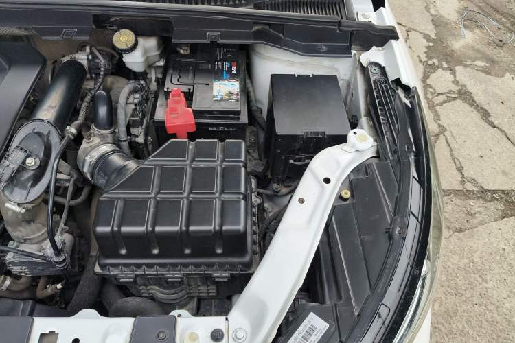Used Chery Arrizo GX 2018 1.5T Manual Sport Edition China V Standard Engine Bay Left