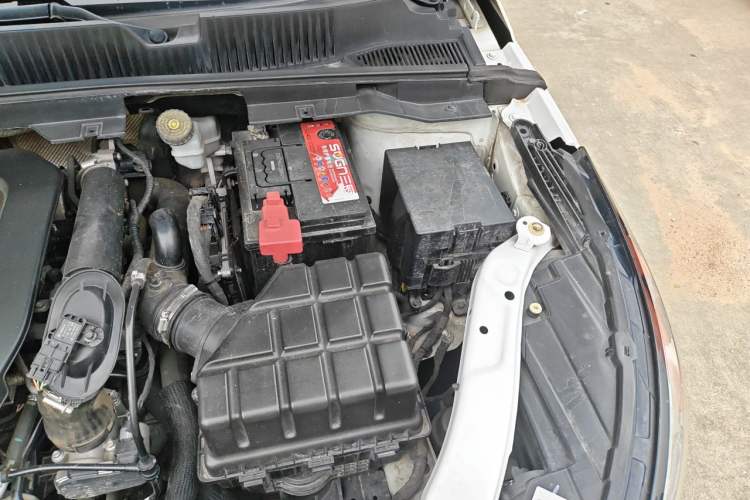 Used Chery Arrizo GX 2018 1.5T Manual Version Emission Standard China V Engine Bay Left