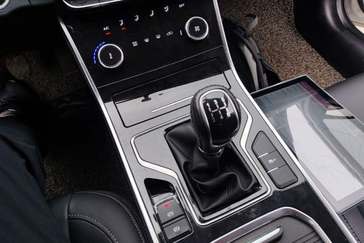 Used Chery Arrizo GX 2018 1.5T Manual Version Emission Standard China V Gear Lever