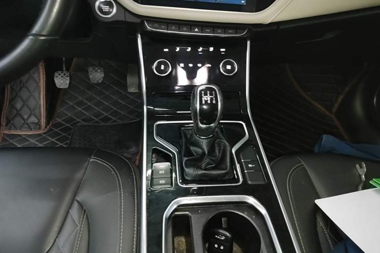 Used Chery Arrizo GX 2018 1.5T Manual Version Emission Standard China V Gear Lever