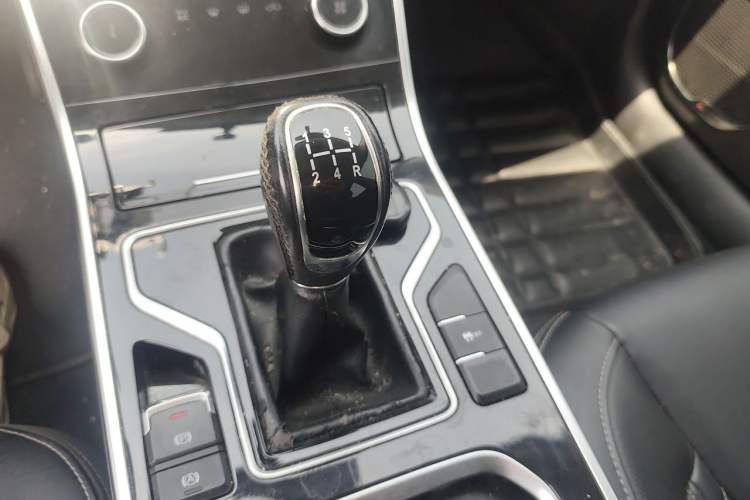 Used Chery Arrizo GX 2018 1.5T Manual Version Emission Standard China V Gear Lever