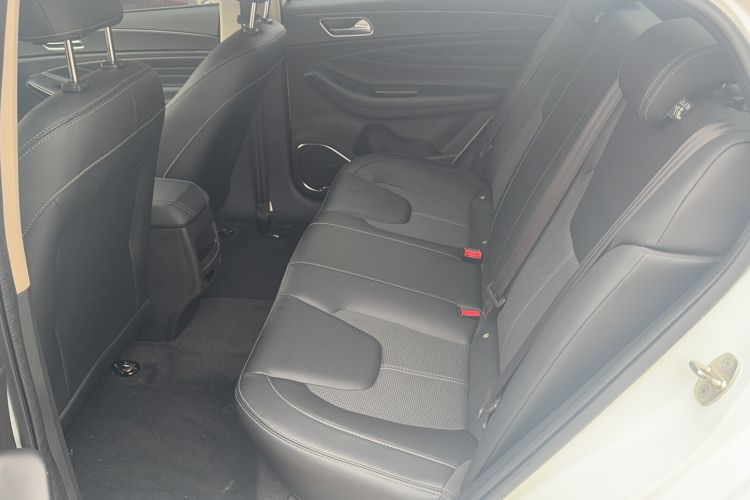 Used Chery Arrizo GX 2018 1.5T CVT Dynamic Color Version China V Standard Interior 1