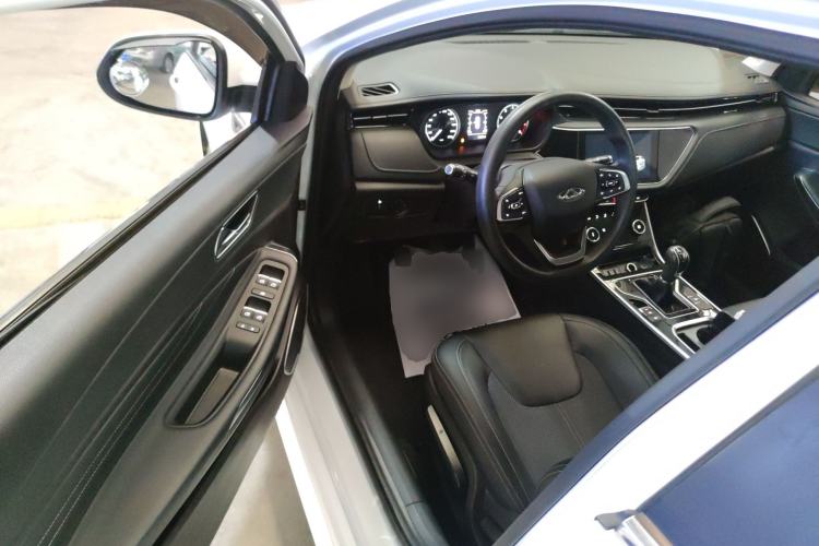 Used Chery Arrizo GX 2018 1.5T Manual Sport Edition China V Standard Interior 3