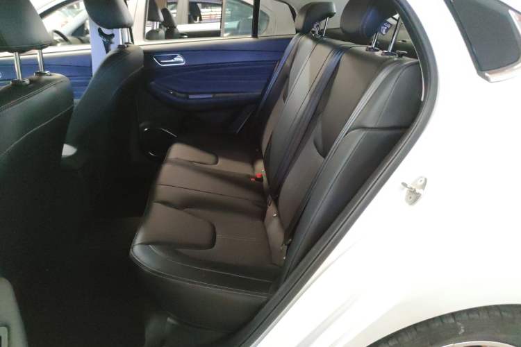 Used Chery Arrizo GX 2018 1.5T Manual Sport Edition China V Standard Interior 4