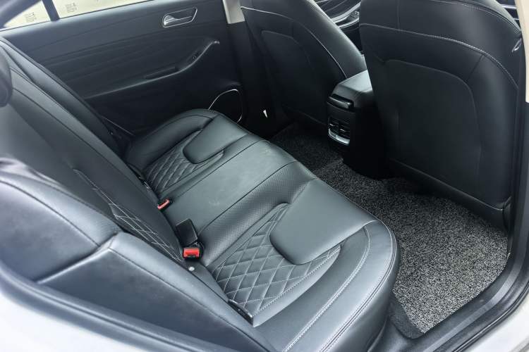 Used Chery Arrizo GX 2018 1.5T Manual Version Emission Standard China V Interior 6