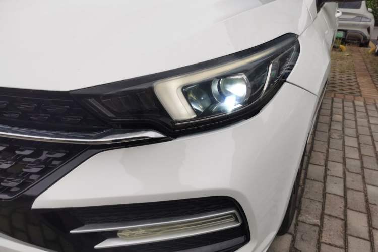 Used Chery Arrizo GX 2018 1.5T CVT Color Version China V Standard Left Front Headlight