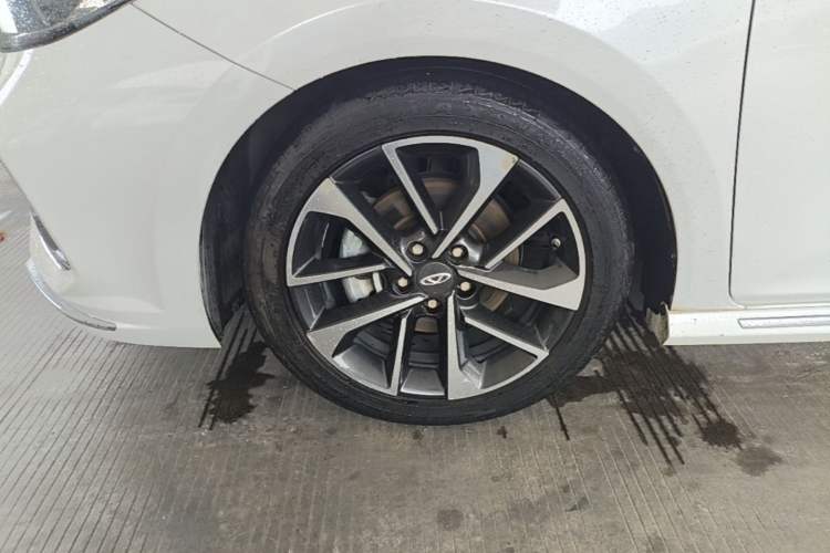 Used Chery Arrizo GX 2018 1.5T CVT Color Version China V Standard Left Front Wheel Hub