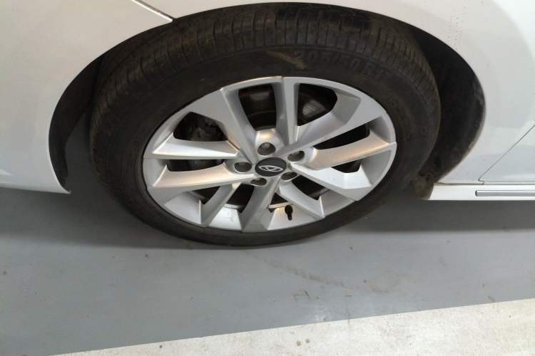 Used Chery Arrizo GX 2018 1.5T Manual Sport Edition China V Standard Left Front Wheel Hub