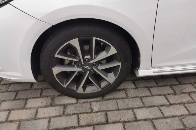 Used Chery Arrizo GX 2018 1.5T CVT Color Version China V Standard Left Front Wheel Hub