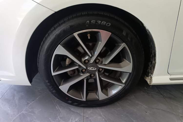 Used Chery Arrizo GX 2018 1.5T CVT Color Version China V Standard Left Front Wheel Hub