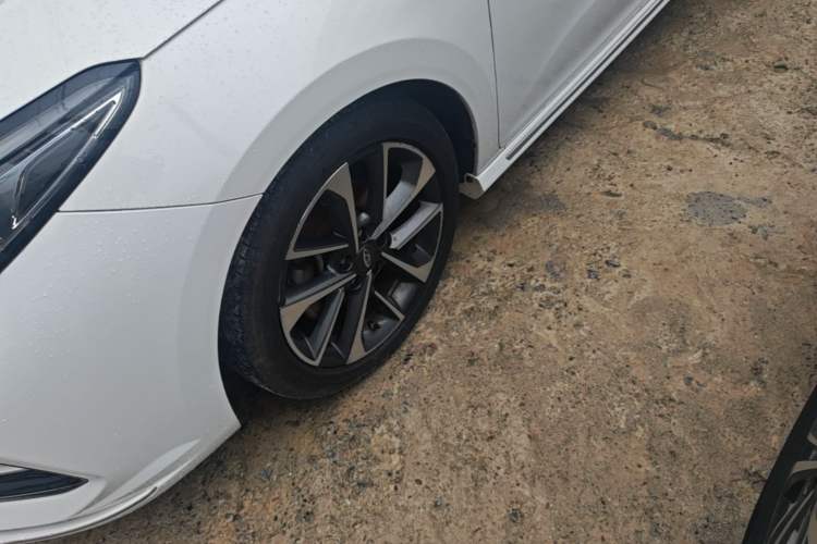 Used Chery Arrizo GX 2018 1.5T CVT Color Version China V Standard Left Front Wheel Hub