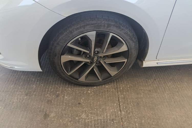 Used Chery Arrizo GX 2018 1.5T Manual Version Emission Standard China V Left Front Wheel Hub