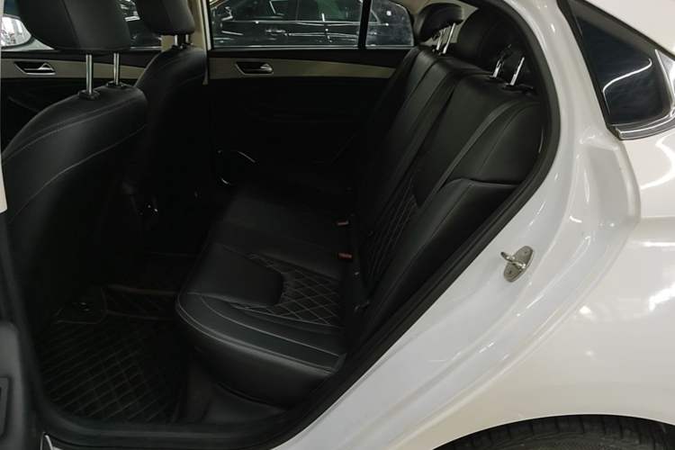 Used Chery Arrizo GX 2018 1.5T Manual Version Emission Standard China V Left Rear Seat