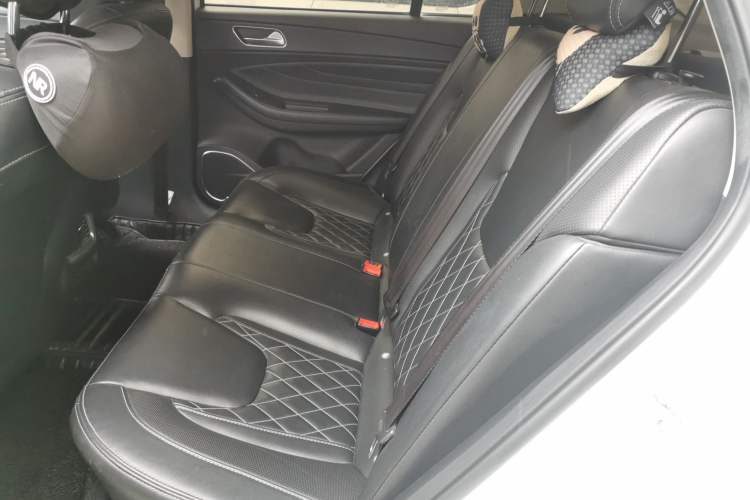 Used Chery Arrizo GX 2018 1.5T CVT Color Version China V Standard Left Rear Seat