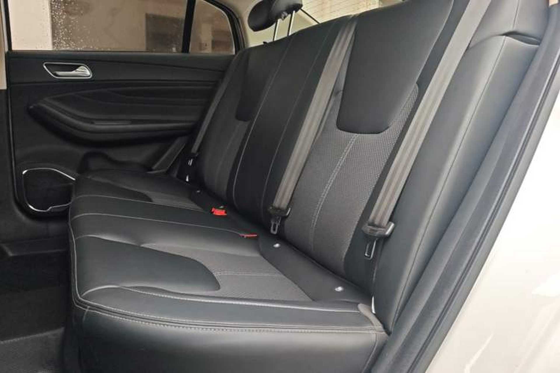 Used Chery Arrizo GX 2018 1.5T CVT Dynamic Color Version China V Standard Left Rear Seat