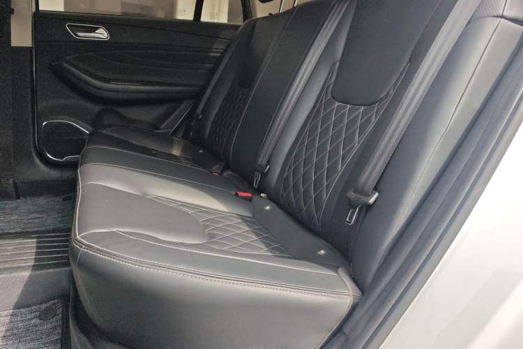 Used Chery Arrizo GX 2018 1.5T CVT Color Version China V Standard Left Rear Seat