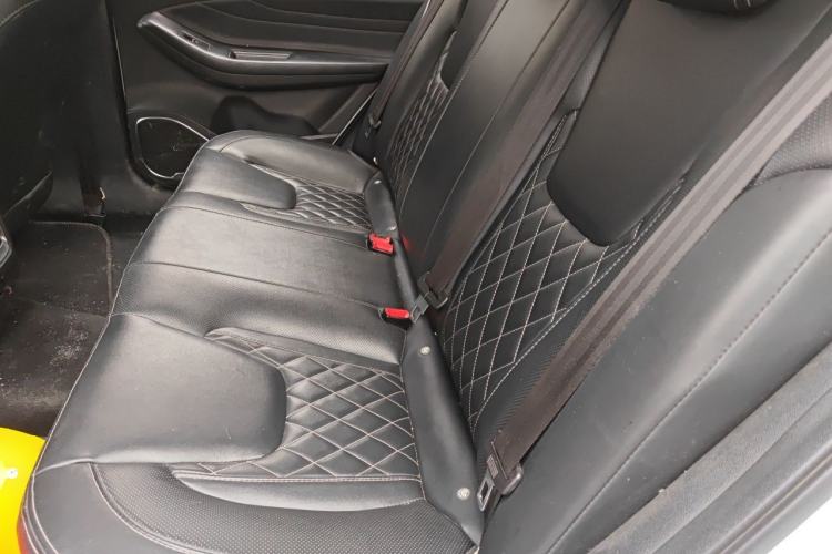 Used Chery Arrizo GX 2018 1.5T Manual Version Emission Standard China V Left Rear Seat