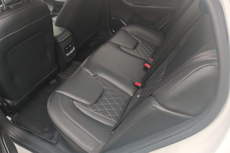 Used Chery Arrizo GX 2018 1.5T CVT Color Version China V Standard Left Rear Seat