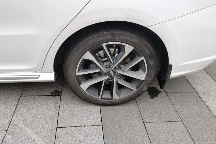 Used Chery Arrizo GX 2018 1.5T Manual Version Emission Standard China V Left Rear Wheel Hub